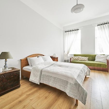 Bright And Warm Apartment, Vilnius City Centre Buitenkant foto